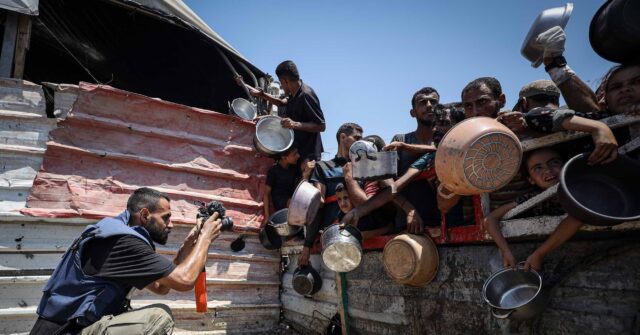 Report: Anti-Israel Photographer Stages Photographs of Hunger in Gaza