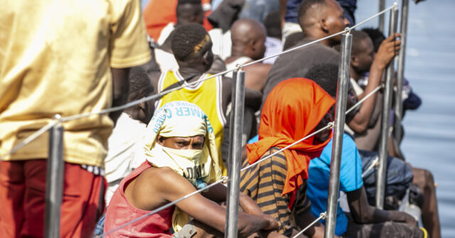 EU Planning to Withhold Aid From African Nations That Fail to Prevent Illegal Migration: Report