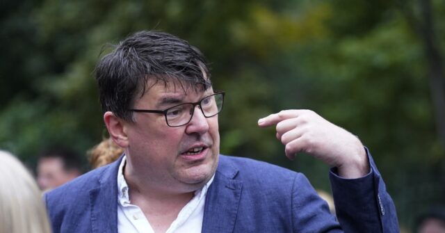 ‘It Crowd’ Writer Graham Linehan Says He Was Arrested in London over Transgender Critical Tweets