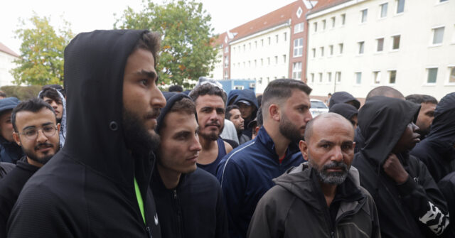 Germany Begins Process to Restart Deportations to Syria, Starting with Criminals