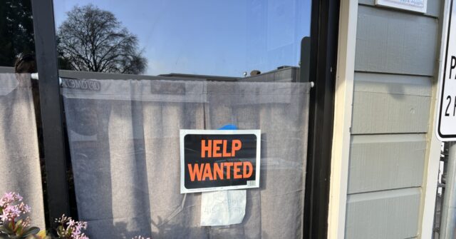 Private Sector Added Jobs in October and November Even As Government Payrolls Shrank