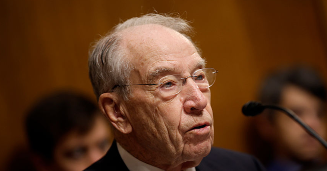 Sen. Chuck Grassley Slams Migrant Work-Permit Giveaway: ‘Direct Violation of the Law’
