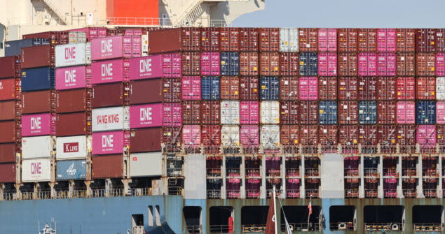 Import Prices Rise Less Than Expected, No Signs of Inflationary Pressure