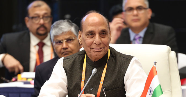 India Reportedly Freezes U.S. Arms Purchases Over Trump Tariffs