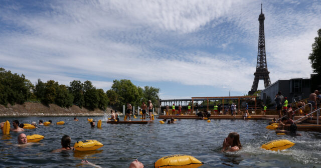 Seine River in Paris Opens for Public Swimming For First Time in 100 Years