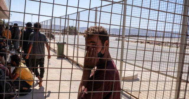 Greece: Migrants With Deportation Orders to Wear Ankle Monitors