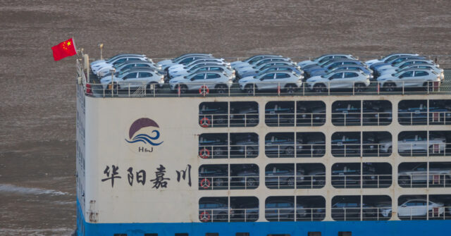 China’s Economy Slows Under Tariff Pressure