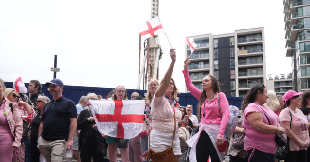 Met Police Issue Ban Against Group Protesting Migrant Hotel in London’s Canary Wharf