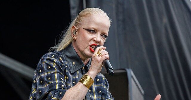 Singer Shirley Manson, in Pro-Palestine Garb, Curses Out Fans & Threatens Violence for Bouncing a Beach Ball