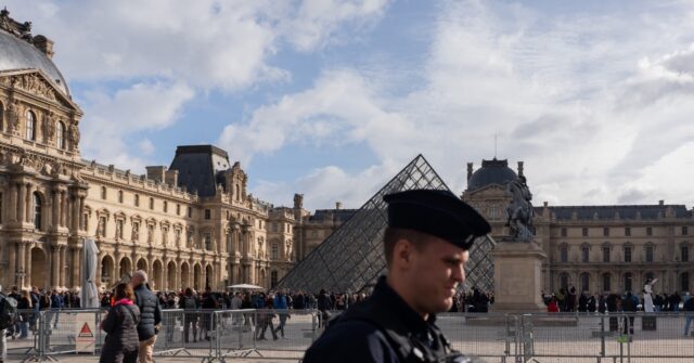 Paris Prosecutors Announce Four More Arrests over Louvre Crown Jewel Heist