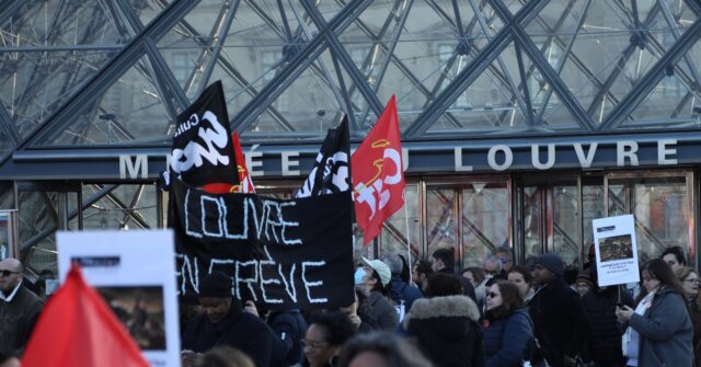 Louvre Museum Workers Strike over Working Conditions, Security Concerns