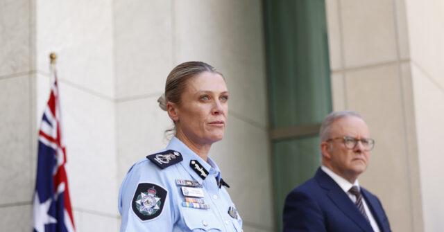 Australian Police Claim No Evidence For Broader Terrorist Involvement in Islamist Bondi Beach Attack
