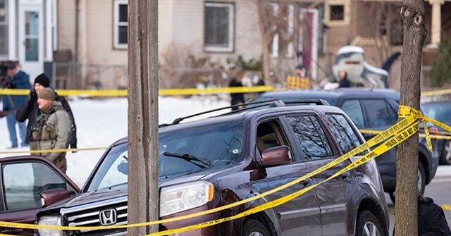 CNN’s Campbell: Looks Like ICE Agent ‘Likely Struck by That Car’, But Question Is if He Could Have Jumped Away