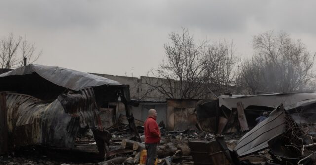 Russian Strike on Zaporizhzhia Kills Two as Ukraine Seeks Peace Talks
