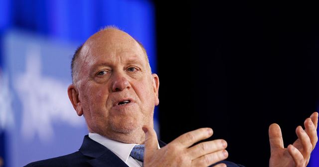 Tom Homan: President Trump Is Being Lobbied by Cabinet Members to Approve Migrant Amnesty