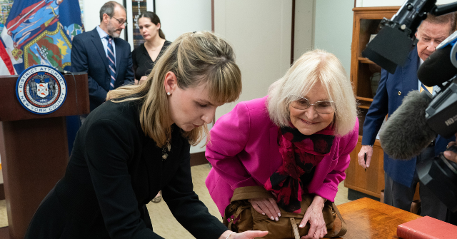 VIDEO: 17 Rare Books Worth $3 Million Stolen in 1980s Returned to Long Island Philanthropist’s Heirs