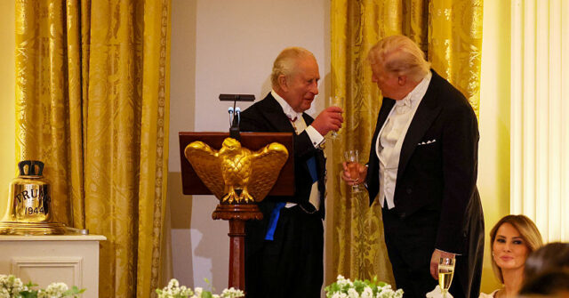 King Gives Personal Gift of Ship’s Bell From WW2 Submarine HMS Trump to President at White House Dinner