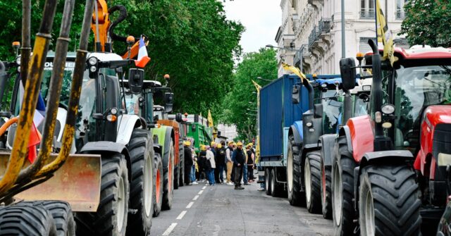 First Farmer Protests Against Fuel Prices Break Out in France