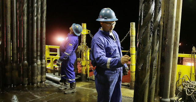 Trump: U.S. Oil Companies Will ‘Fix’ Venezuela’s ‘Badly Broken’ Oil Infrastructure