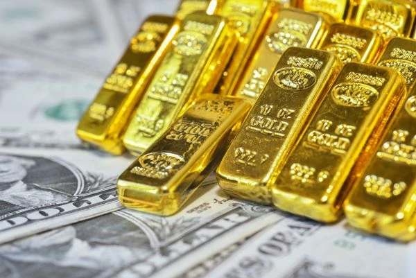 The Return of the ‘Barbarous Relic’: Gold Becomes the World’s No. 2 Reserve Asset