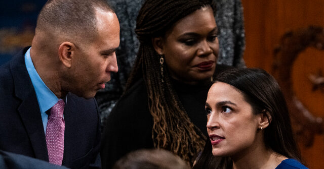 Ocasio-Cortez: One-Year Extension of Subsidies Is ‘Cynical’ and Jeffries ‘Says It’s No, It’s No’
