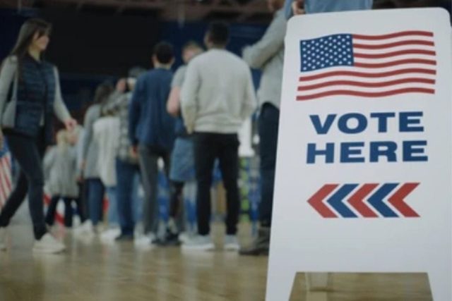 Hispanic vote poised to gain clout aid redistricting battles.