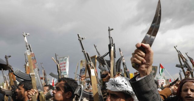 Senior Israeli Official: Houthis Will Be Taken Out by Arab-Led Ground Force