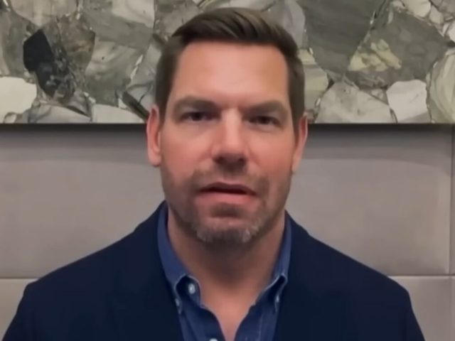 BOOM! White House Communications Director DESTROYS Eric Swalwell with Epic Fang Fang Jab After he Attacks Trump