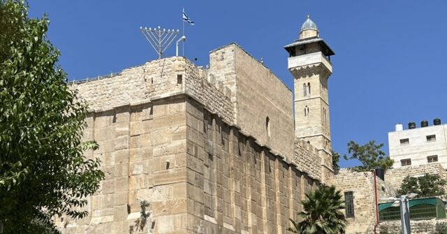 Palestinian Sheikhs in Hebron Ask Israel for Separate Emirates, Not State