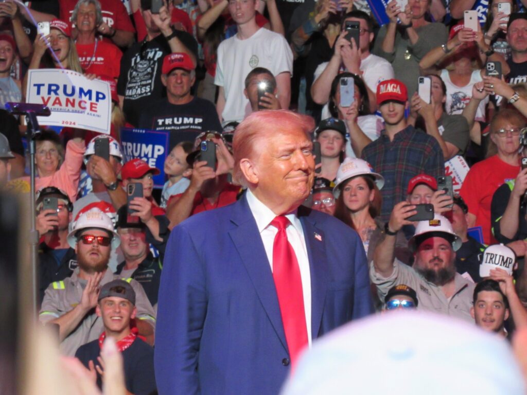Trump White House Responds With an Absolutely Brutal Meme After Liberal Daily Beast Intern Mocks the President for Being ‘Feminine’ (PHOTO)