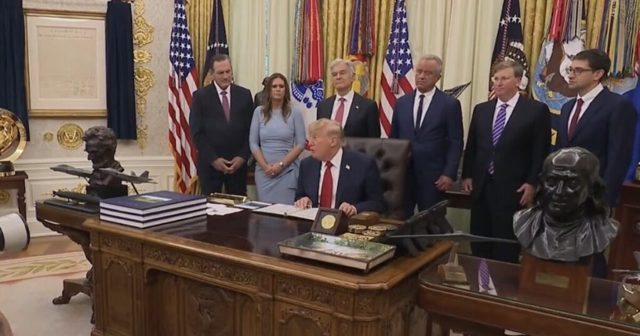 WATCH LIVE: President Trump Makes an Announcement on Plans to Build Largest Steel Plant in US History – 2 PM ET