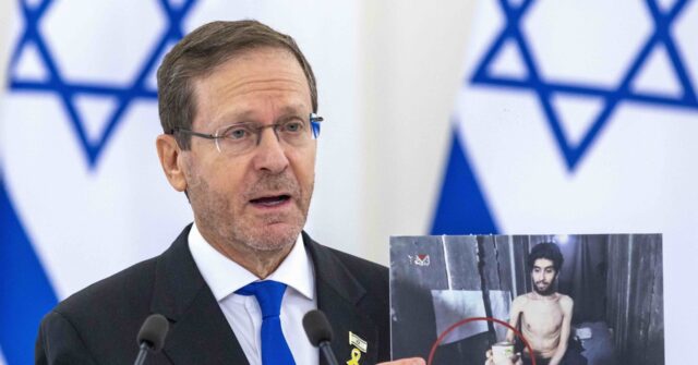 Israeli, Lithuanian Presidents Face Pro-Palestinian Protests in Lithuania