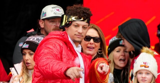 Patrick Mahomes’ Mother, Randi, Writes Sincere Message After Charlie Kirk Assassination