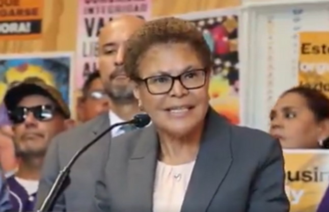 Useless Los Angeles Mayor Karen Bass Complains That ICE Raids Are Destabilizing City Economy (VIDEO)