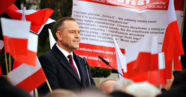 Polish President Karol Nawrocki Vetoes Bills Giving Rights to Same-Sex Couples, Vows To Protect Marriage as ‘Union of a Man and a Woman’