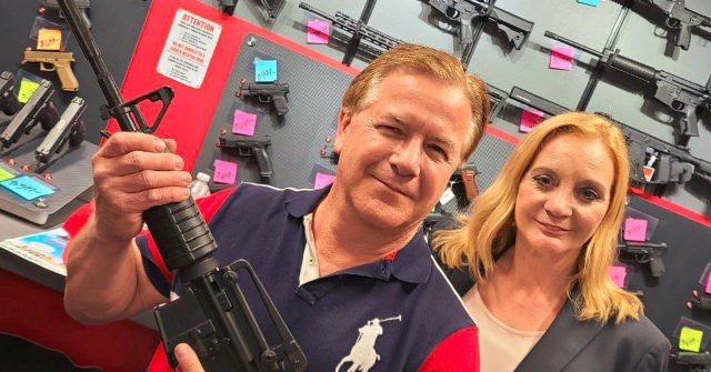 Mark McCloskey Re-Takes Possession of AR-15 He Held to Ward Off BLM Protesters