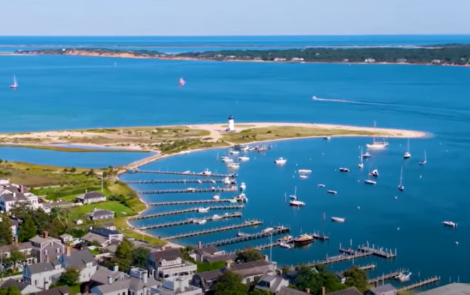 PARTY OF THE PEOPLE: Obama and Other Democrat Elitists Holding Fundraiser for Redistricting Efforts on Posh Martha’s Vineyard