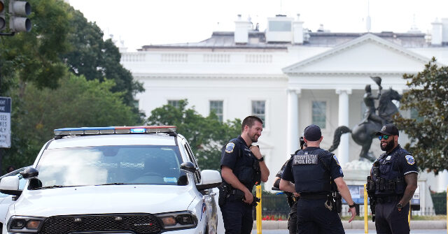 D.C. Police Union Backs Trump’s Move to Federalize City’s Police