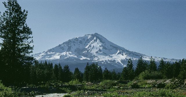 Rangers Rescue 3 Climbers from California’s Mount Shasta After They Followed AI’s Terrible Trip Plan