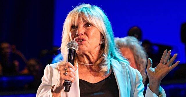 Nancy Sinatra Snaps at Donald Trump’s ‘Sacrilege’ for Sharing Frank Sinatra Performance