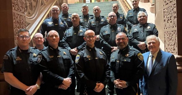 Fifteen NY Sheriffs Sue Kathy Hochul Over New Anti-ICE Law