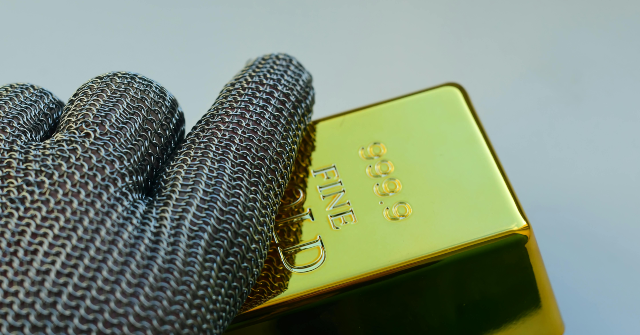 FBI Cracks Down on Indian Migrant ‘Gold Bar’ Scam Targeting Seniors