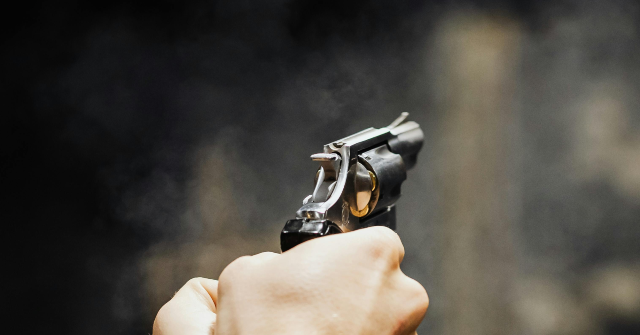 Chicago: Homeowner Shoots and Kills Alleged Intruder