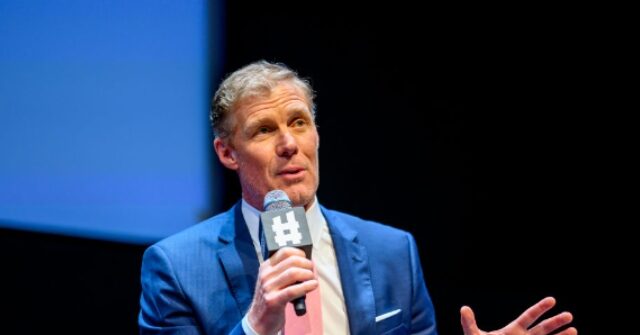 Alexei Lalas Says Perceptions Over ICE Raids Could Become a ‘Problem’ for World Cup Visitors