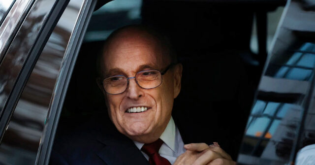 Trump Names Giuliani First Medal of Freedom Recipient of Second Term