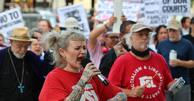 Tiny Group of San Antonio Socialists Protest U.S. Arrest of Maduro as Venezuelan Exiles Celebrate