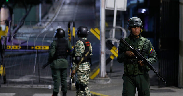 Report: Heavy Gunfire Around Presidential Palace in Venezuela Caused by Misunderstanding