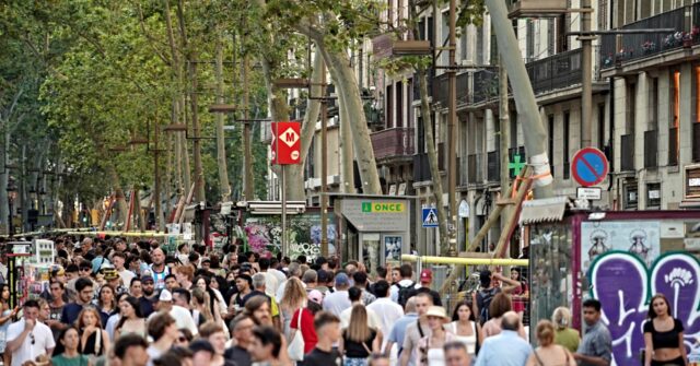 ‘We Can’t Accommodate Any More Tourists,’ Spanish Leftist Lawmaker Calls for Limits on Tourism