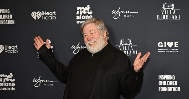 Apple Legend Steve Wozniak Earns Applause by Telling Graduates ‘You Have AI – Actual Intelligence’