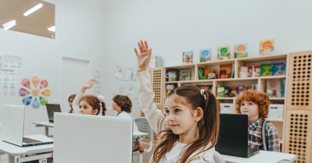 Report: White House to Announce AI Education Initiative